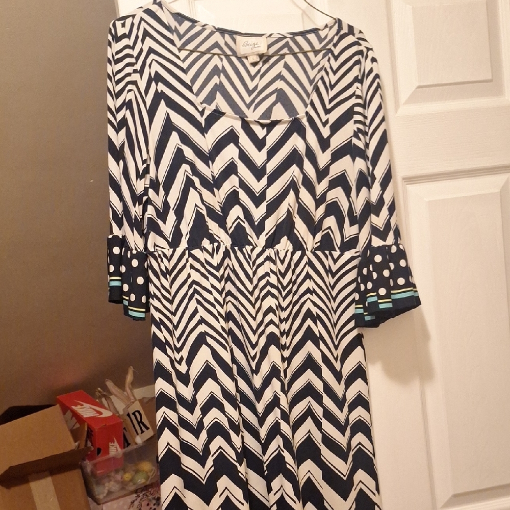 ECI Navy and Cream Chevron Dress
